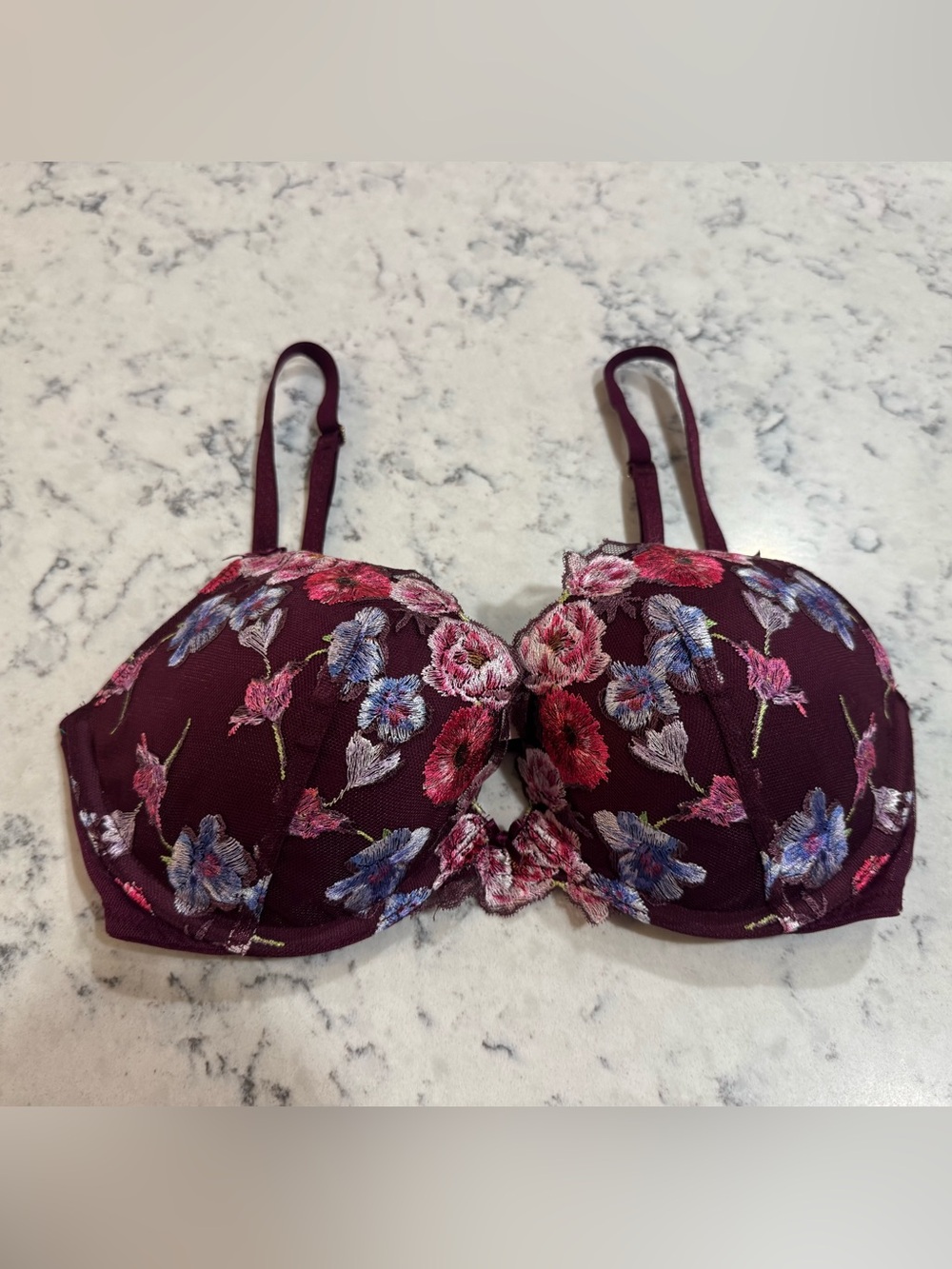 Victoria’s Secret Dream Angels Floral Push up Bra  32‎ D
